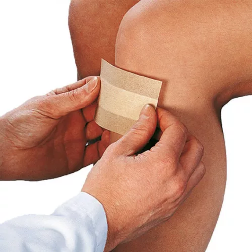 CURAPLAST sensitiv hypoallergén öntapadó kötszer 8 cm x 5 m