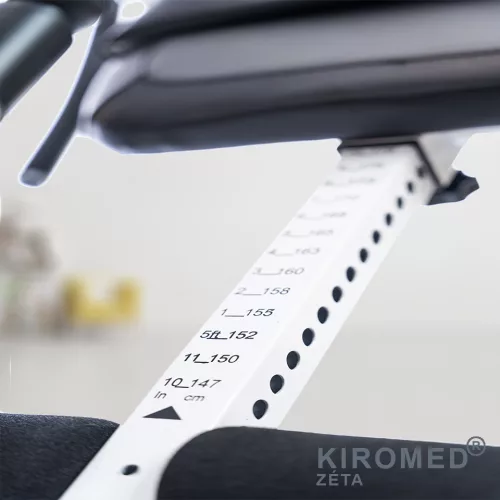 KiroMed Zéta gerincnyújtó pad (ajándék Kiromed nyaknyújtó párnával) hason is használható orvostechnikai eszköz (denevérpad, gerincpad) 5 év garanciával
